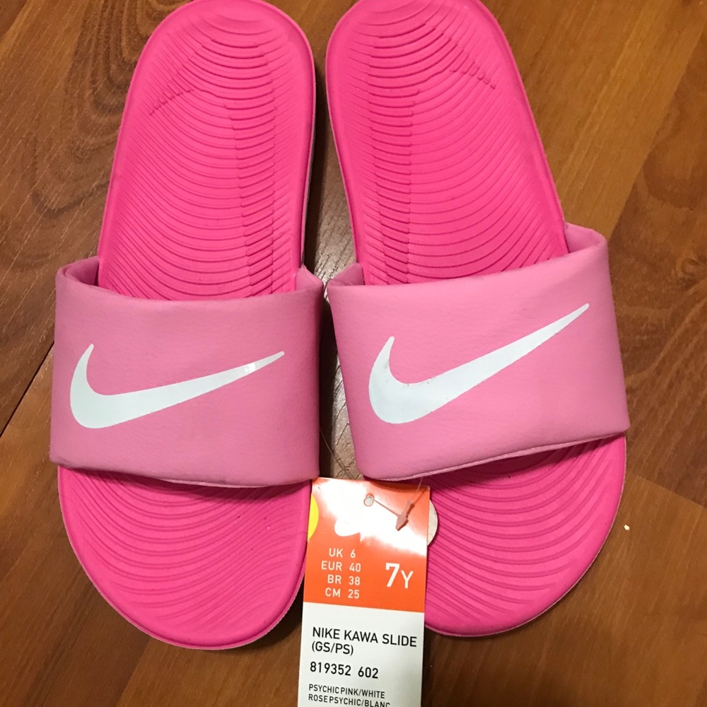 Nike slides